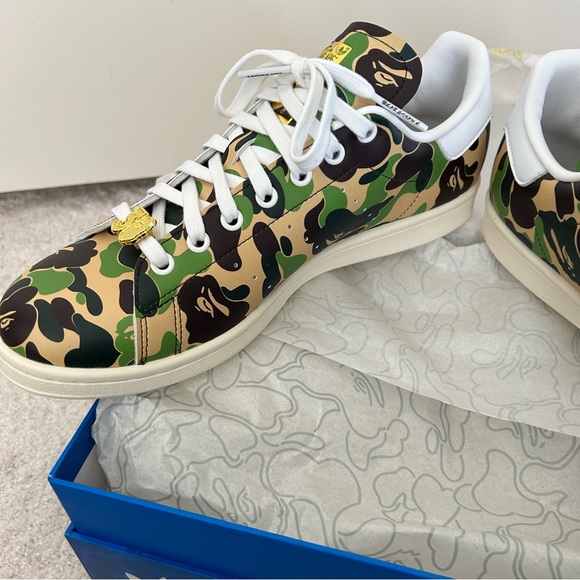 Adidas Stan Smith x BAPE 30th Anniversary Shoe - Picture 4 of 14